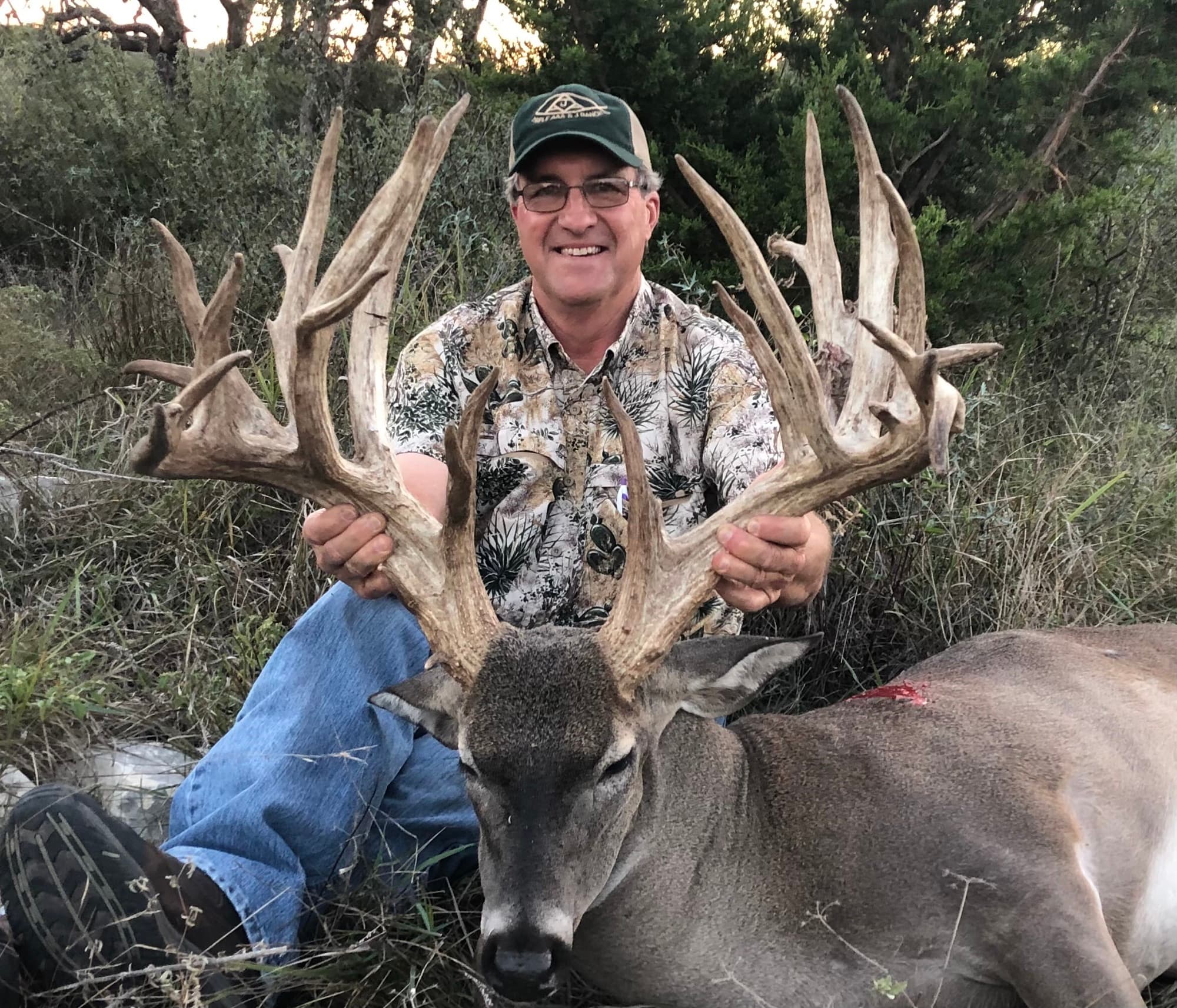 Signature Hunt whitetail